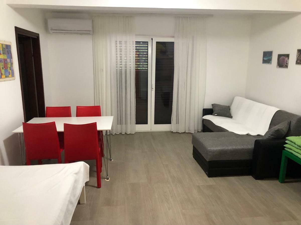 Apartmani Marko Baška Eksteriør bilde